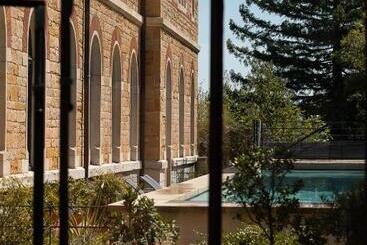 Отель Fourviere