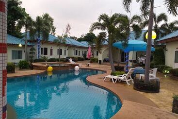 Hotel Ponderosa Resort