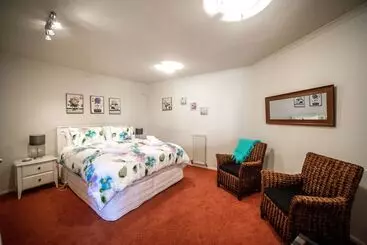 Oamaru House Bed And Breakfast