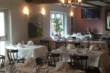 Пансион Colnbrook Lodge Guest House