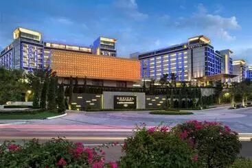 Sofitel Sanya Leeman Resort