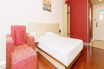 Hanting Hotel Poyang Wetland Park