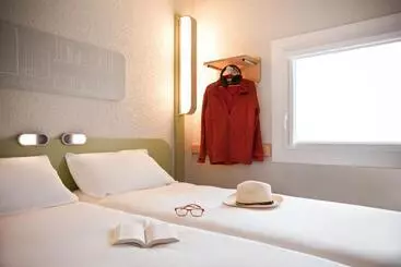 Отель Ibis Budget Pontaultcombault Rn4 Marnelavallee