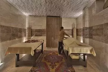 Panoramic Cave Hotel & Spa