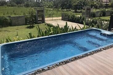 Szálloda The Hip Resort @ Khao Lak