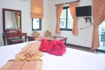 هتل The Hip Resort @ Khao Lak