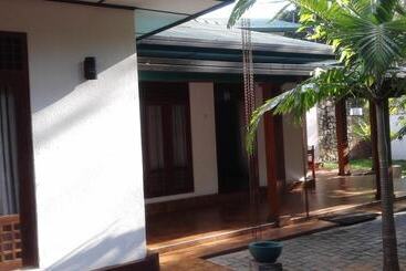 בית מלון כפרי Gamodh Citadel Resort