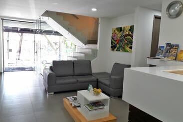 فندق Lleras Green