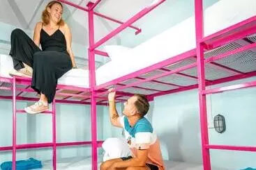 Szálló Slumber Party Phi Phi