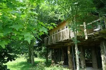 Pensionat Cabane Familiale Tout Confort Avec Jardin, Animaux, Piscine Chauffée Et étangs à Saint Thomas De Cou