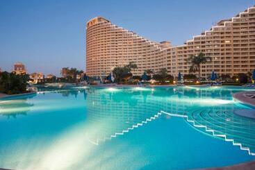 هتل آپارتمان Penthouse In Porto Pyramids Elsokhna Families Only