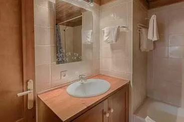Bed and Breakfast Saplan Real Estate Pleta Nheu