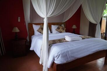 بنسيون Jiwa S House