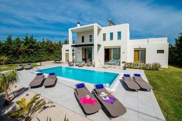 בית מלון כפרי Filerimos Oasis Villa