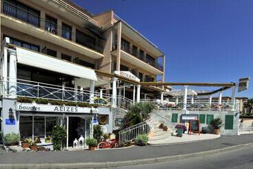 هتل Hôtel Les Alizés