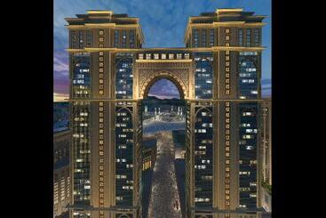 Отель Address Jabal Omar Makkah