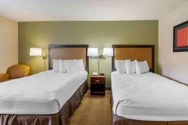 هتل آپارتمان Extended Stay America Select Suites   Orlando   Maitland   1760 Pembrook Dr