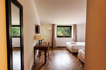 בית מלון כפרי Aqua Montis Resort & Spa