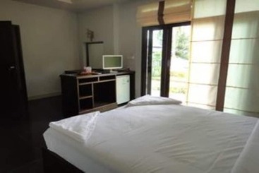 Hotelli Khanom Sunrise Beach