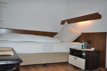 Landhotel Zum Kühlengrund & Soultans Paradise