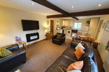 Dom Martin Lane Farm Holiday Cottages
