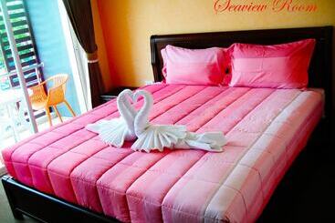 פנסיון Tawan Warn