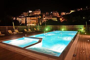 هتل آپارتمان Skiathos Somnia