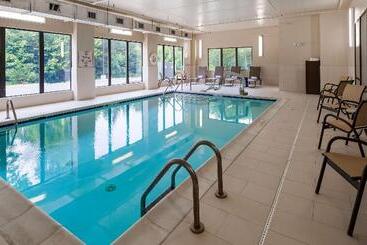 ホテル Best Western Plus Thornburg Inn & Suites