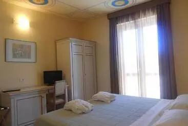 Hotel Saturno Fonte Pura