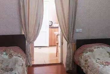 پانسیون Home Near Park