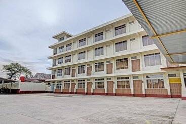 هتل Spot On 92599 Pondok Anggrek Syariah