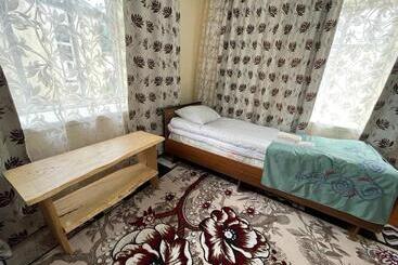 پانسیون Guest House Emily 2