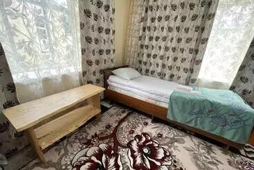 پانسیون Guest House Emily 2