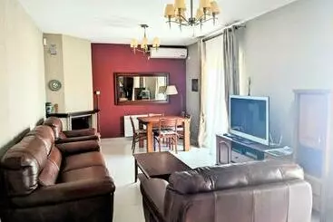 پانسیون Serene Sea View Apartments In Utjeha