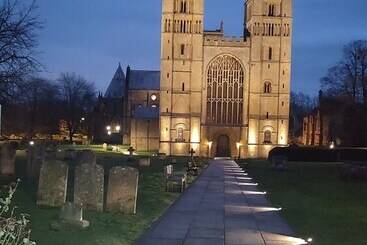 膳宿费 Southwell Stays