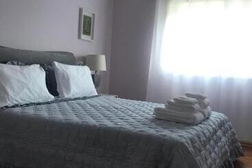 ベッドアンドブレックファースト Camelias