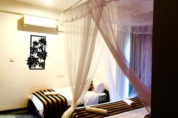 住宿加早餐  Hermitage Villa