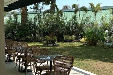 The Plaza Garden Hotel And Residences