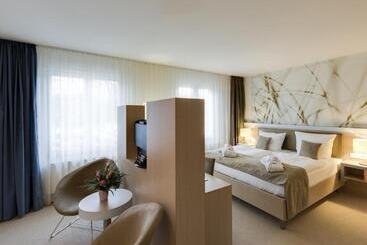 هتل Aspria Hannover