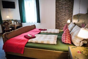 בית מלון כפרי Landgasthof Sonne