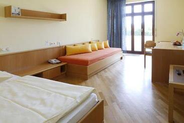 ホテル Tagungs  Und Bildungszentrum Steinbach/taunus