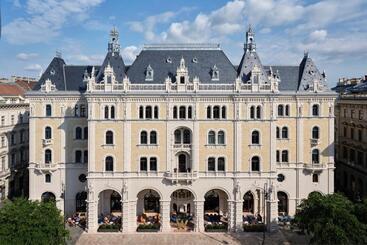 Hotel W Budapest