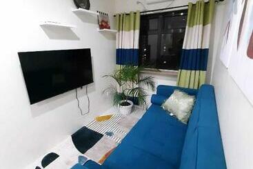 Huoneistohotelli The Midpoint Residences