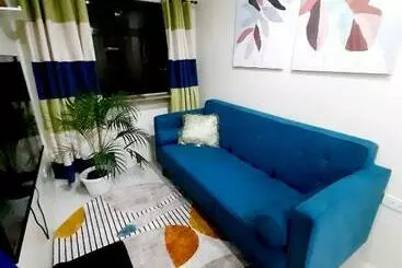 Apart Hotel The Midpoint Residences