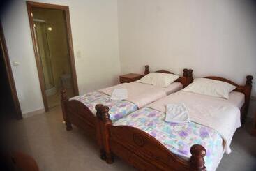 پانسیون Vila Monte