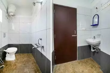 Hotel Oyo Flagship 81266 Slv