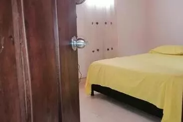 Bed and Breakfast Casa De Relajación Lowcost Centro Catedral Lujos ,piscna,aireacondicio