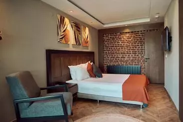 Parmos Otel