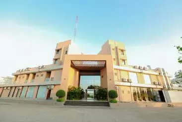 Resort Club Heaven Palanpur