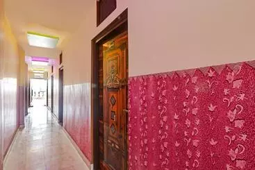 Hotelli Spot On 81050 Bandhan Lawn